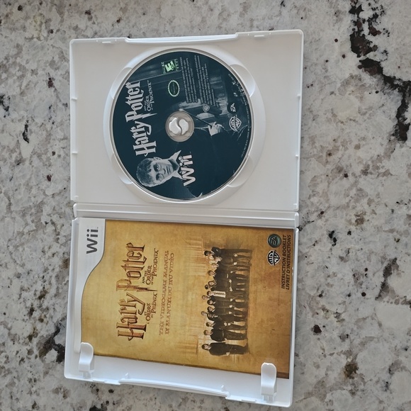 Harry Potter Order of the Phoenix for Wii Nintendo - Picture 3 of 3